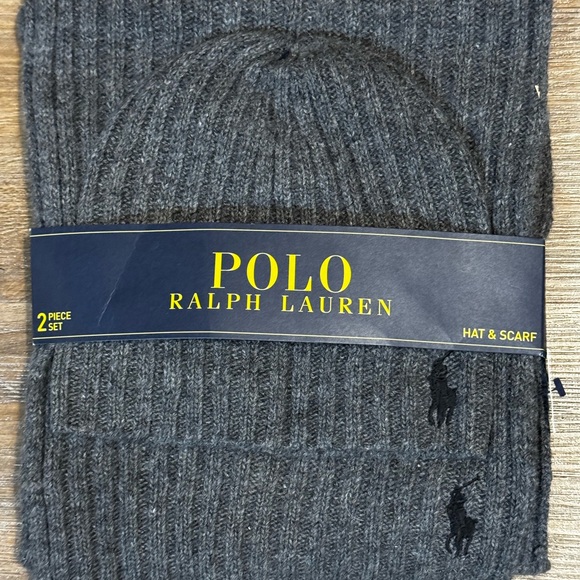 Polo by Ralph Lauren Gray Knit Hat and Scarf Set - Picture 2 of 7